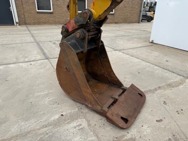 Caterpillar 444F - 4x4x4 - Image 24