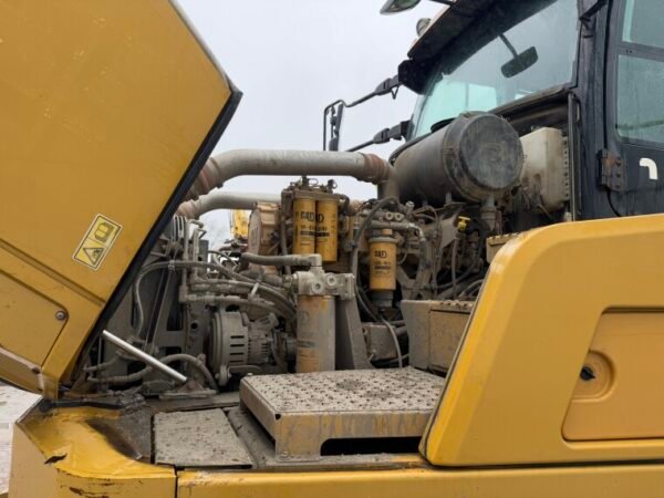 Caterpillar 745 04A - Image 25
