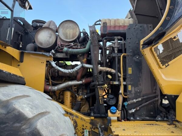 Caterpillar 972M - Image 25