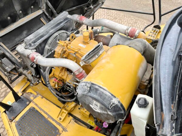 Caterpillar 740 - Image 26