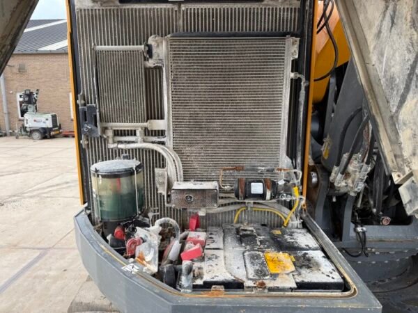 Liebherr R926 Compact - Image 23