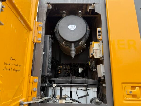 Volvo EC380EHR UHD - 24 Meter Demolition - Image 28