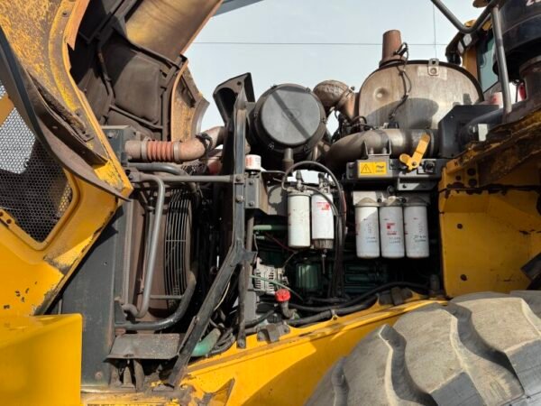 Volvo L180H - Image 24