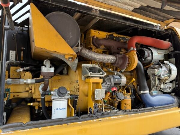 Caterpillar M313D - Image 26