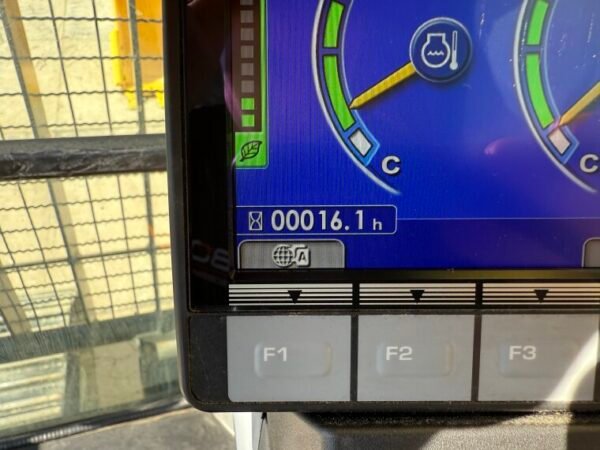 Komatsu PC210LC-10M0 - Image 26