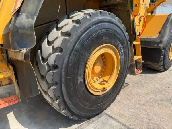 Volvo L150H - Image 25