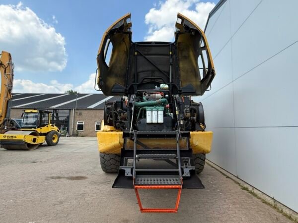 Volvo A40G - Image 26