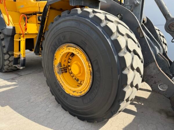 Volvo L150H - Image 27