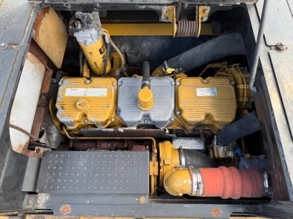 Caterpillar 374DL ME - Image 27