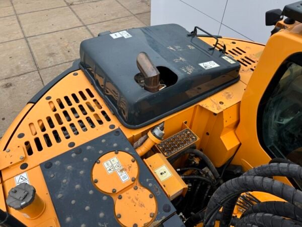Hyundai HX235LCR - Image 27