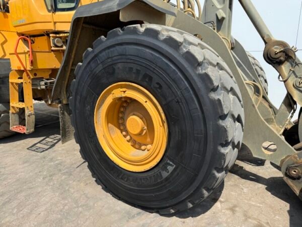 Volvo L150H - Image 26