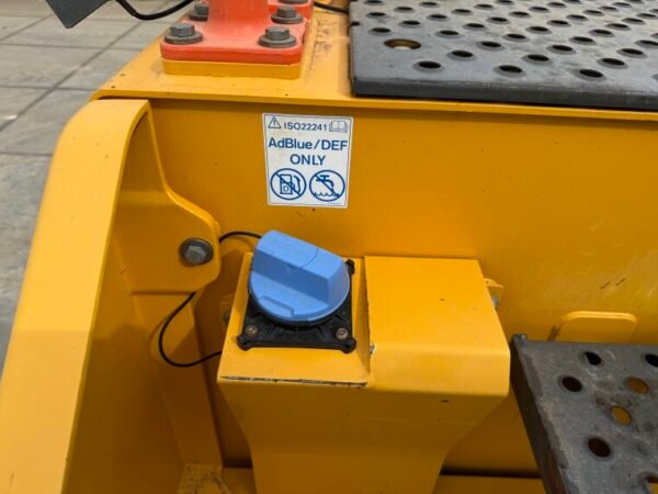 Volvo EC300EL - Image 27