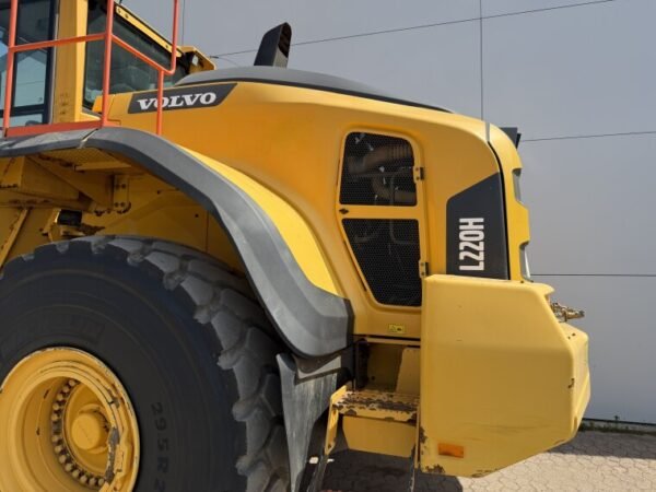 Volvo L220H - BUCKET INCLUDED, COMING SOON! - Image 30