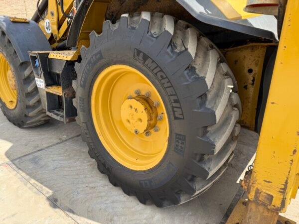 Caterpillar 444F2 - 4x4x4 - Image 27