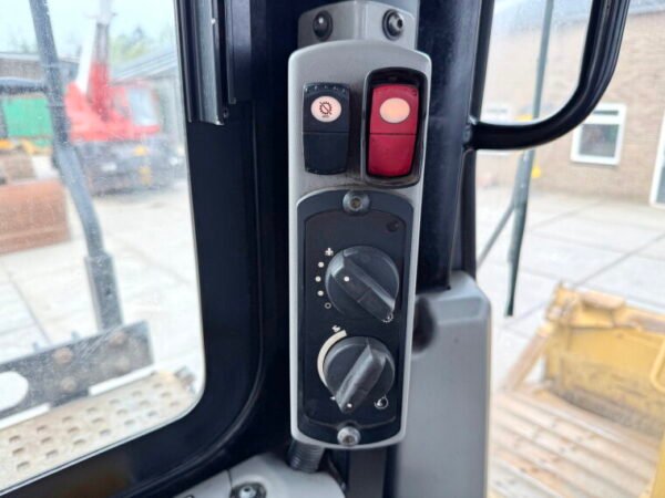 Caterpillar D6T LGP - Image 26