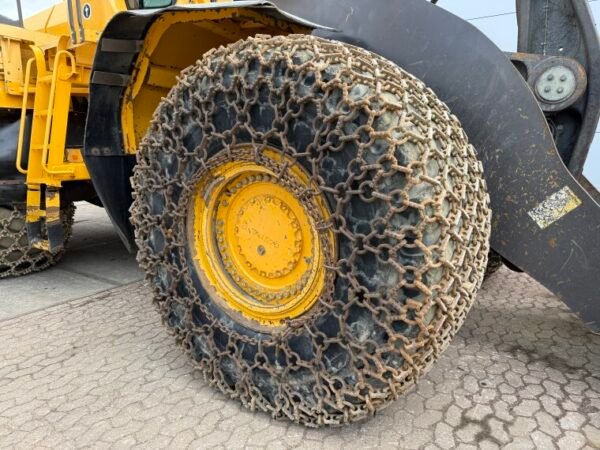 Volvo L350F - Image 27
