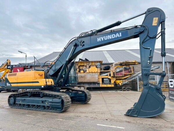 Hyundai HX360L - Image 6