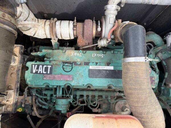 Volvo EC300EL - Image 29