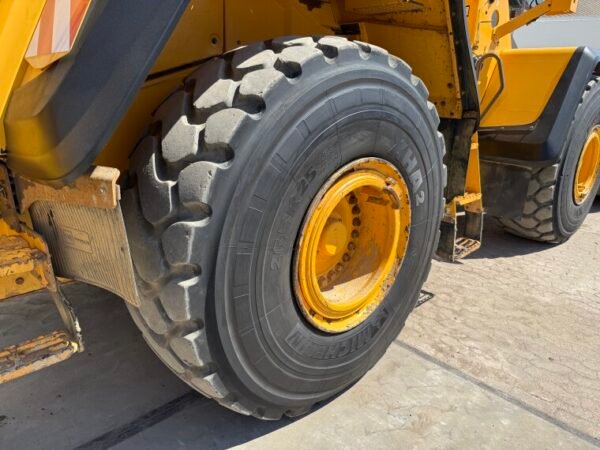 Volvo L150H - Image 29