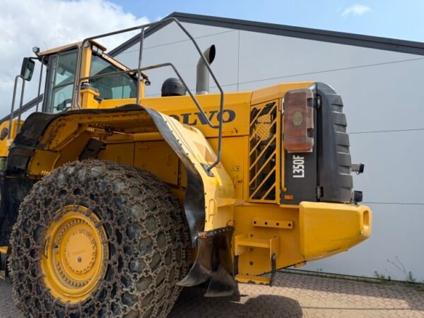 Volvo L350F - Image 35