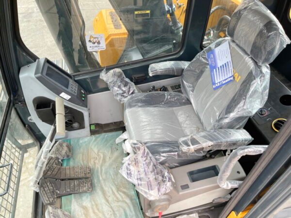 Hyundai R245LR - Image 6