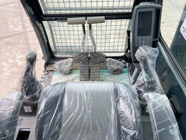 Hyundai R245LR - Image 7
