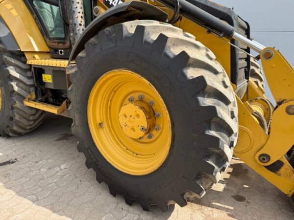 Caterpillar 444F2 - 4x4x4 - Image 29