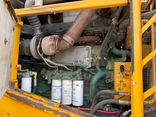 Volvo L350F - Image 36