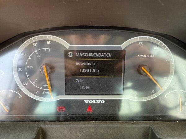 Volvo L150H - Image 33