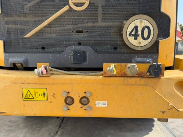 Volvo L150H - Image 32