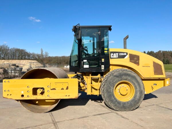 Caterpillar CS64B