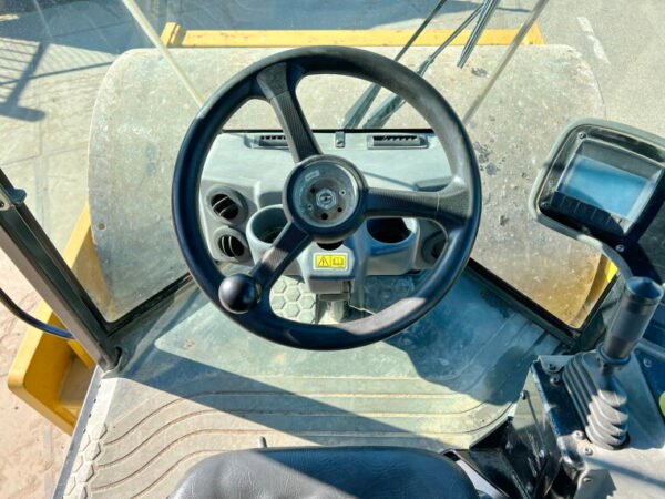 Caterpillar CS64B - Image 8