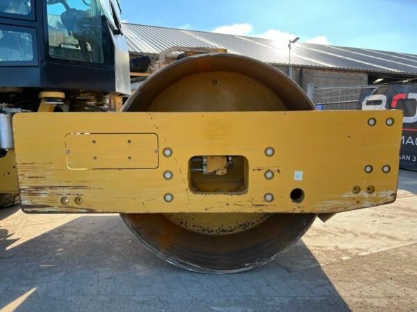 Caterpillar CS64B - Image 12