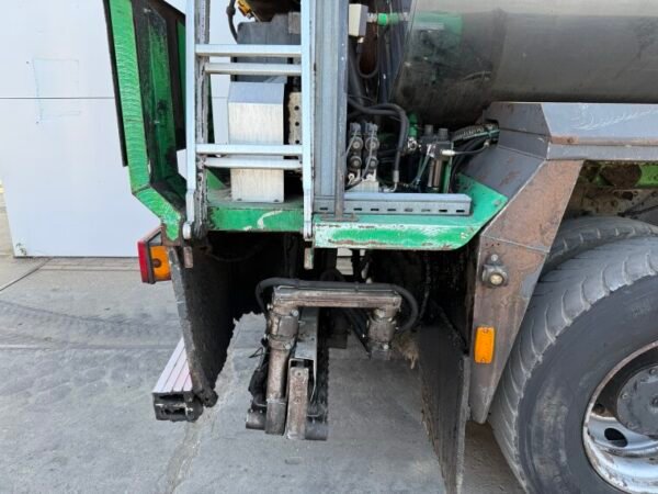 Iveco Trakker 450 EEV 6x4 - Automatic Gearbox - Image 32