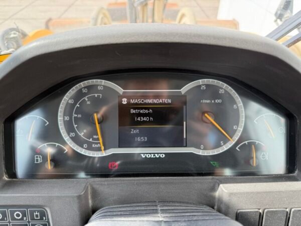 Volvo L150H - Image 35