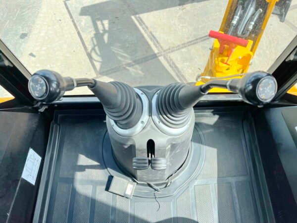 JCB 3DX / 3CX Plus Eco Xpert 4WD - Image 7