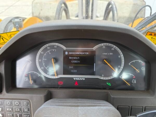 Volvo L150H - Image 37
