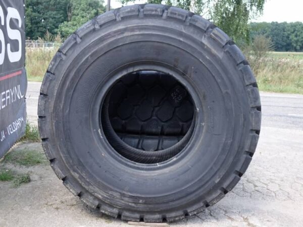 Yokohama Radial RB31 20.5R25 (3 Pieces) - Image 2