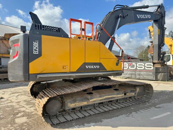 Volvo EC250EL - Image 5
