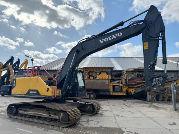 Volvo EC250EL - Image 6