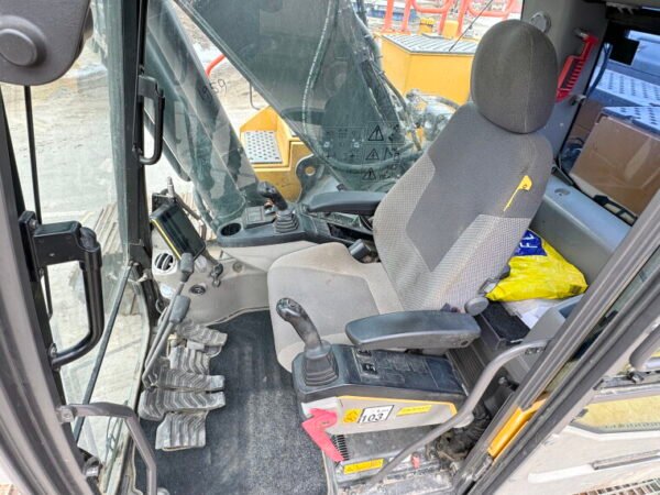 Volvo EC250EL - Image 7