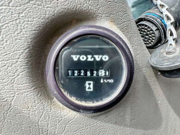 Volvo EC250EL - Image 18