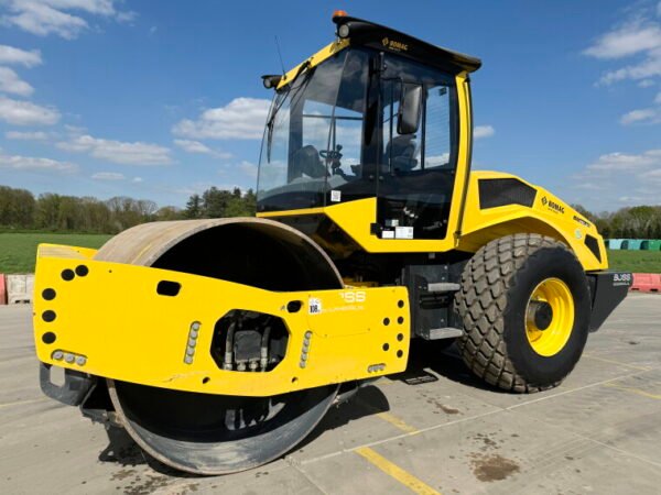 Bomag BW213D-5 - Image 2