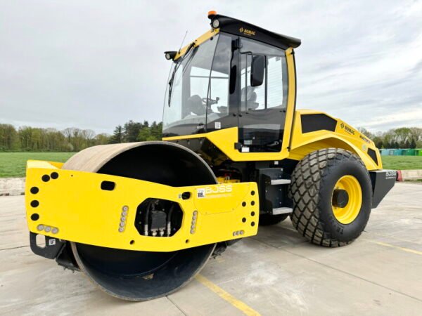 Bomag BW213D-5 - Image 2