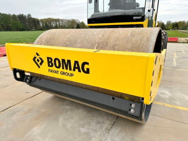 Bomag BW213D-5 - Image 10