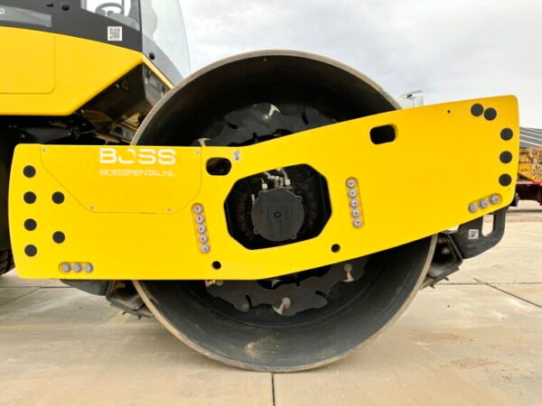 Bomag BW213D-5 - Image 12