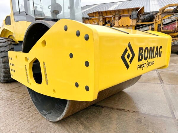 Bomag BW226-5CL - Image 11