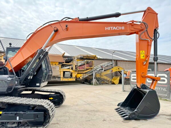 Hitachi ZX220LC-5G / Ultra 2025 Edition - Image 10
