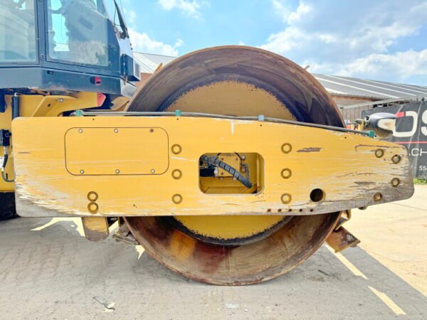 Caterpillar CS56 - Image 12