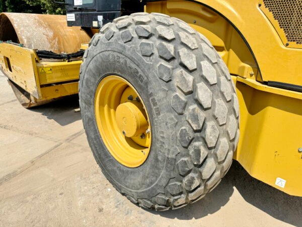 Caterpillar CS56 - Image 15